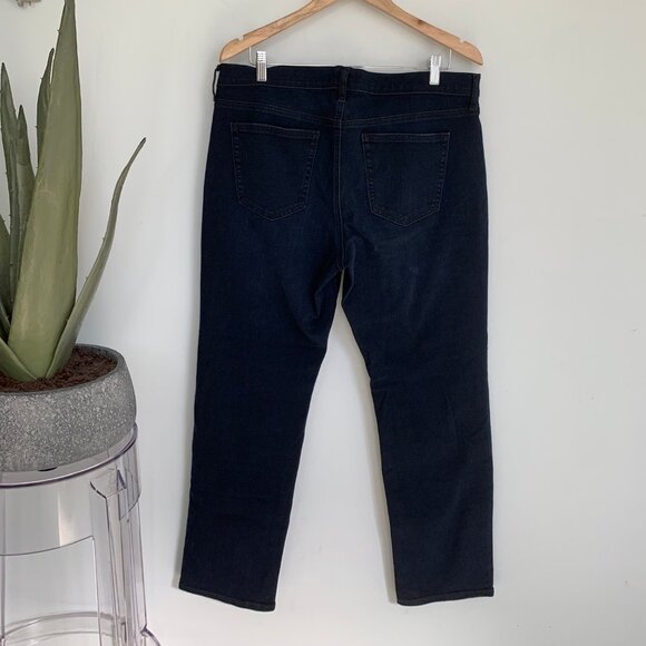 Gap Mid Rise Classic Straight Jeans in 360 Stretch Blue Black 33 / 16 - Picture 4 of 7